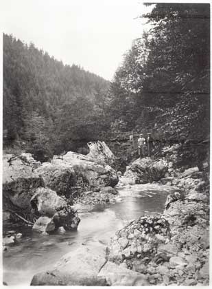 photo ancienne du torrent de la vallée de la Gresse
