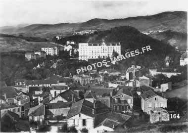 vue generale de Chatel-Guyon depuis le Calvaire en 1950 cpa