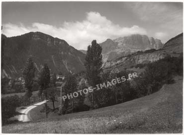 photo ancienne de St-Michel-les-Portes et du grand Veymont