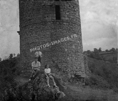 Ancienne photo du château de l'Ours en 1947