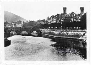 Le Doubs au pont de Battant