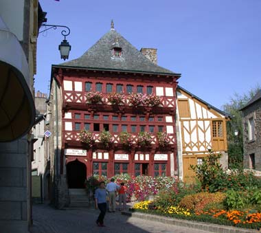 Photo actuelle de l'ancienne maison du bourreau, actuel musée M.Méheut