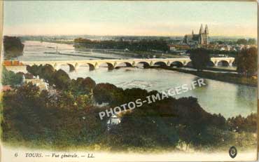 Photo ancienne de Tours, la Loire, le pont de pierre et la cathédrale