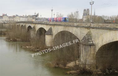 Orléans photo actuelle du pont Georges V