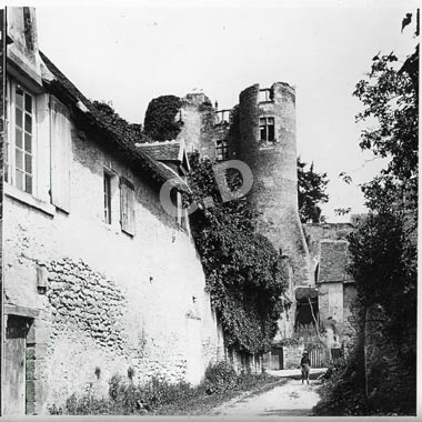 ruelle et château fort à Troyes en 1910