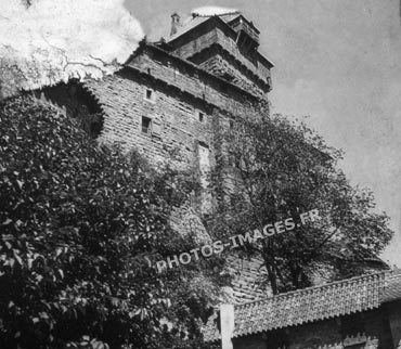 Le donjon du Chateau Haut-koenigsbourg en photo ancienne