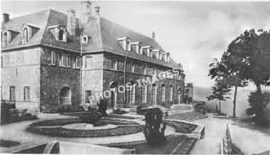 Photo ancienne de la façade nord du Mont Sainte-Odile en Alsace