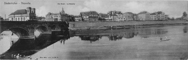 Photo ancienne panoramique de Thionville en 1920