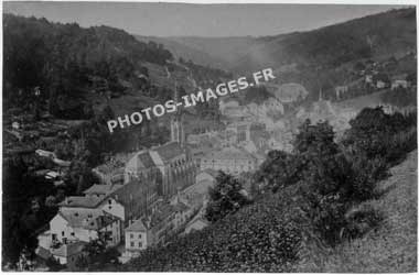 Photo ancienne de Plombières-les-Bains en vue générale au début du siècle