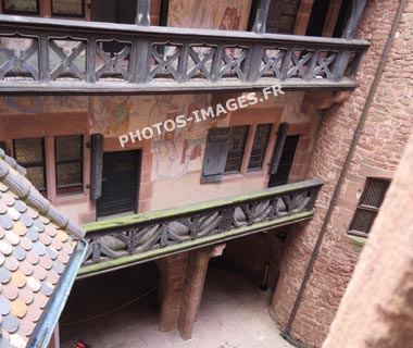 Balustrades au Château Haut-Koenigsbourg de nos jours