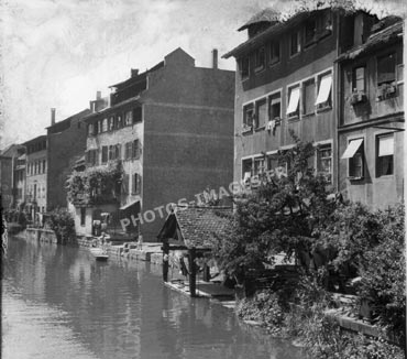 Strasbourg, La Petite France, lavoir sur le canal