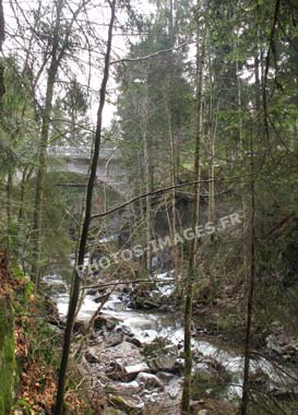 Photo actuelle du pont du Saut des Cuves à Xonrupt-Longemer commune de Gérardmer