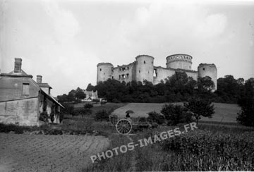 Façade sud de la muraille du château de Coucy