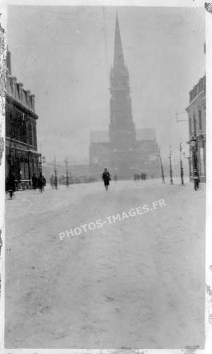 Ancienne photo de l'église Saint-Pierre de Calais