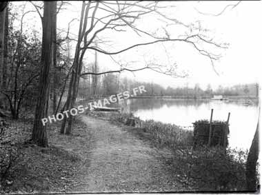 L'étang en profondeur à Saint-Cucufat en photo ancienne