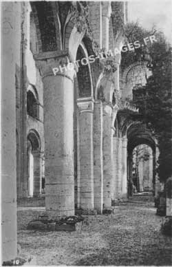 Photo ancienne des ruines des latéraux de Notre-Dame