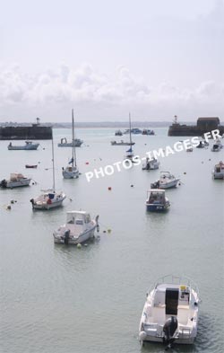 Départ pour la pêche à Granville en photo actuelle