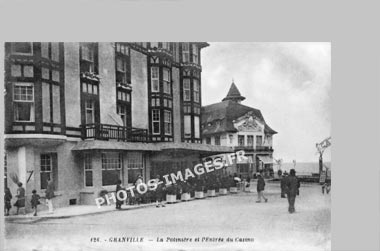 La Potinière entrée du Casino de Granville sur une carte postale de 1900