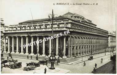 Le Grand Théâtre de Bordeaux en 1920 en carte postale ancienne