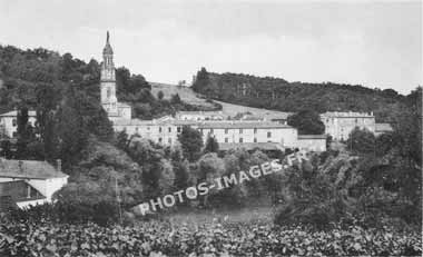 Le village du Verdelais en carte postale ancienne de 1900
