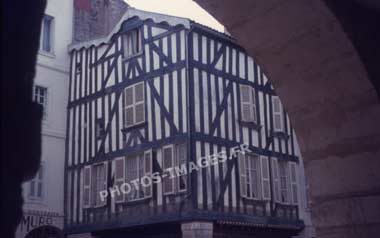 Ancienne maison rue du Palais