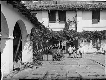 Photo ancienne du couvent des Recollet à Saint-Jean-de-Luz