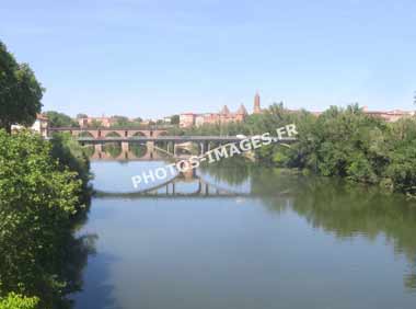 Photo de Montauban et du Tarn avec le Pont Neuf et le Pont Vieux