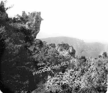 Ancienne photo de la Chair du Diable dans les gorges du Tarn de 1947