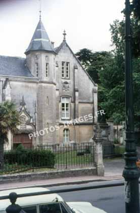 Ancienne photo de l'évêché du 16s sur une diapo de 1960