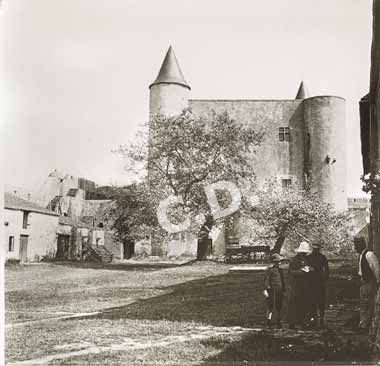Ancienne photo du château de Noirmoutier sur une plaque de verre de 1910