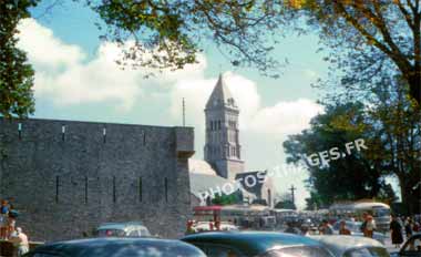 Ancienne photo du château de Noirmoutier sur une diapo de 1960
