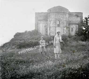 Ancienne photo du château de Talmont-Saint-Hilaire sur une stéréoscopique de 1930