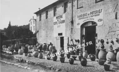 Photo ancienne de la poterie de Biot 1950