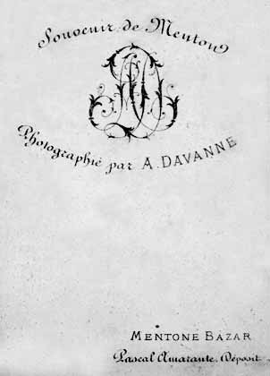 Logo A-Davanne au dos de la photo ancienne de la baie de Menton en 1870