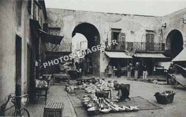 Vieille photo du vieux marché de Nice en 1920