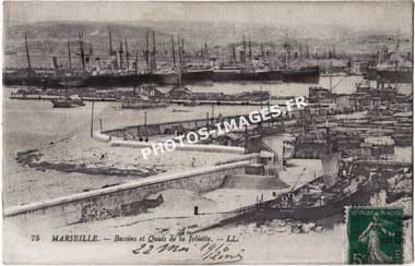 Ancienne photo des bassins de la Joliette à Marseille en carte postale de 1910