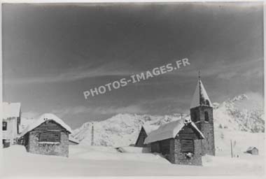 photo ancienne de la chapelle Saint-Erige du 12 ième siècle à Auron